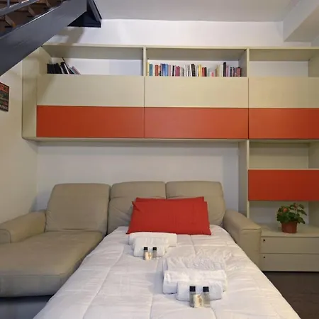 Apartment Cenisio - Corso Sempione Accogliente Mansarda Di Design *