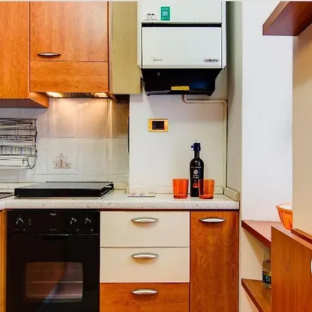 Apartamento Cenisio - Corso Sempione Accogliente Mansarda Di Design